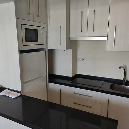 Appartement In First Line Apto 9-5 *