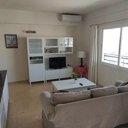 Appartement In First Line Apto 9-5