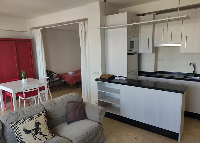 In First Line Apto 9-5 Apartament